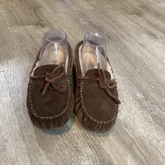 Ugg Dakota Moccasin Slipper Womens 6 Brown Suede Leather Shearling Slip On Shoe - Picture 4 of 6